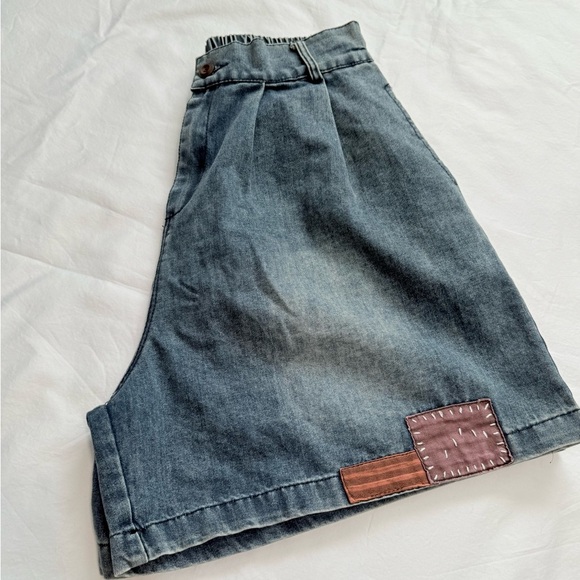 Vintage Denim Shorts for Women Size M High Waist Loose Fit with Front Pleats - Picture 8 of 16
